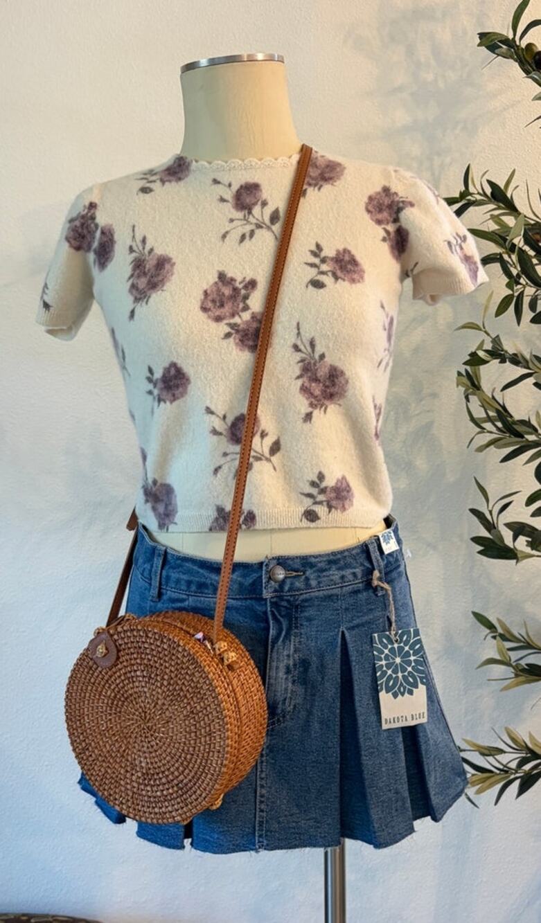Dakota Blue Denim Pleated Mini Skirt Women's Size Small Raw Hem Y2K NWT